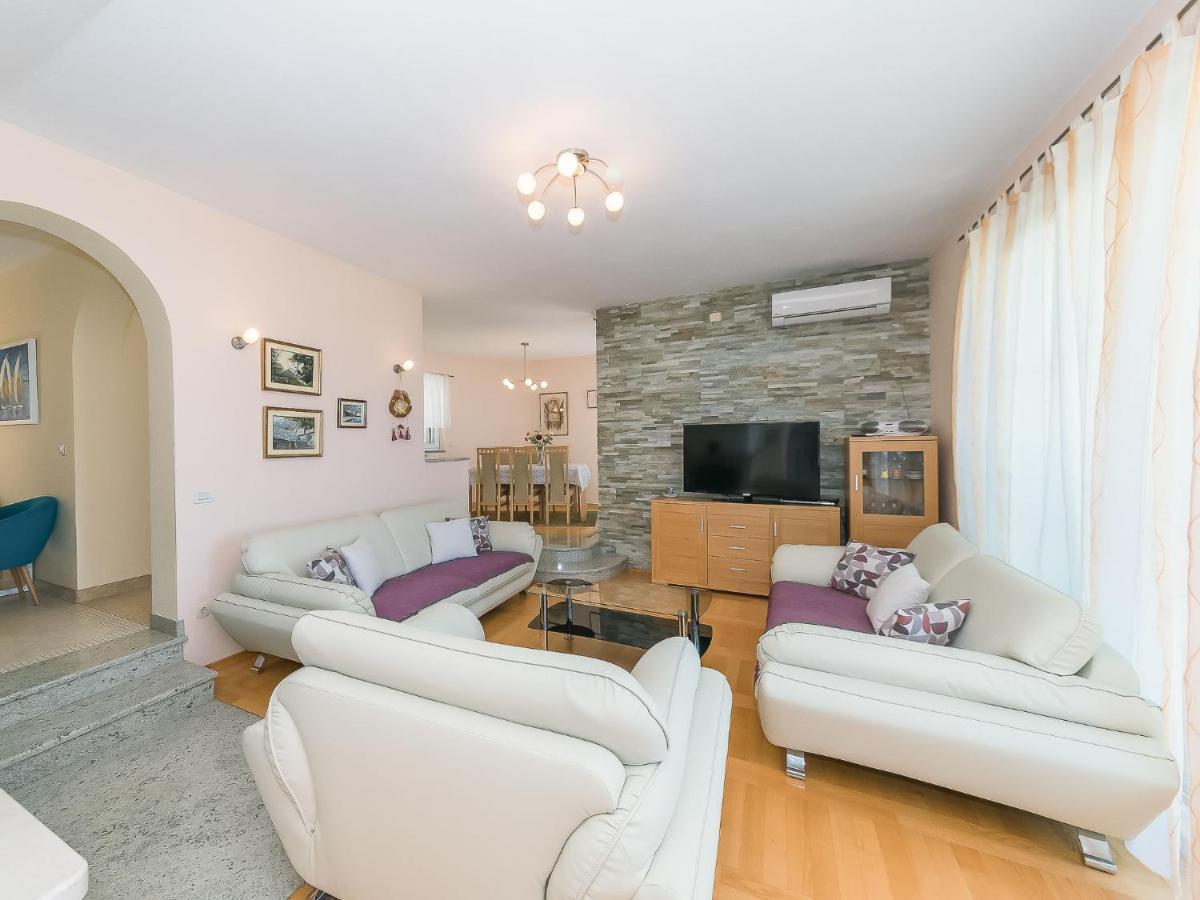 Relax House Biljana By Interhome * Makarska
